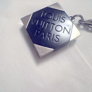Auth Louis Vuitton Black Resin Silver Bag Charm Keyring Damier Print LV Brand